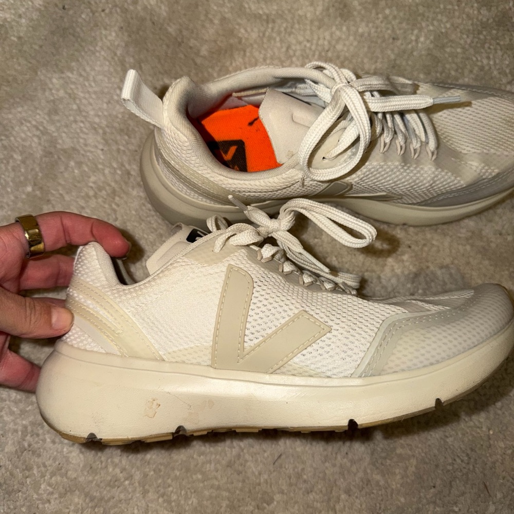 Veja Cream Women's Sneakers